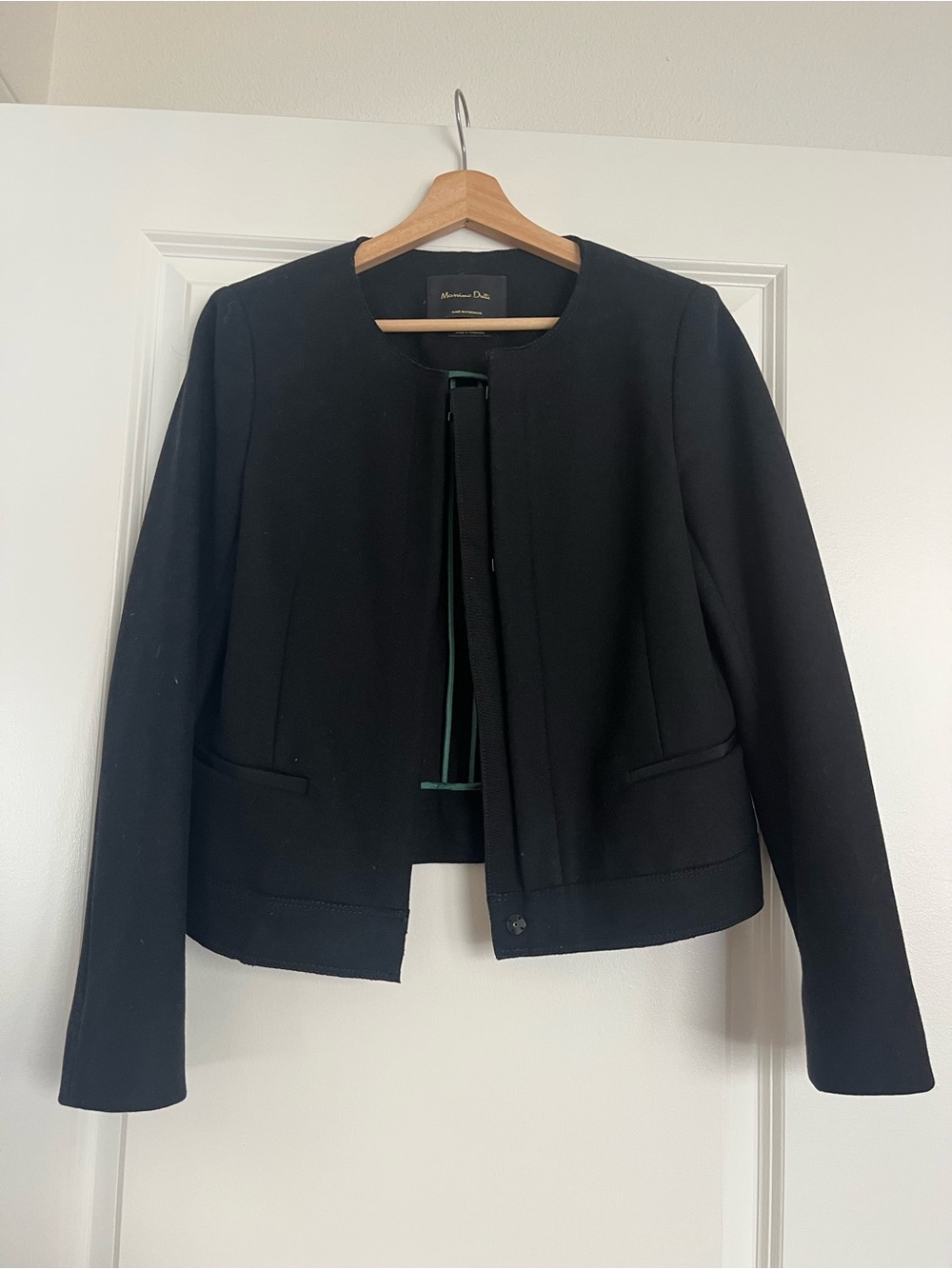 Massimo Dutti Black Collarless Cropped Blazer